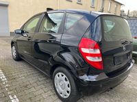 gebraucht Mercedes A150 klasse TÜV NEU Inspektion Neu, 8 Fach Bereift