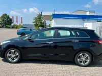 Gebraucht Hyundai i30 110 PS (80 kW) 2015 Schwarz Kombi
