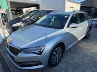 Gebraucht Skoda Superb 150 PS (110 kW) 2023 Silber Limousine