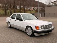 Second-hand Mercedes 190 132 CP (97 kW) 1989 Alb Berlinǎ