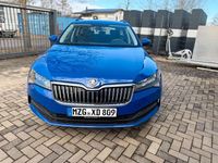 Gebraucht Skoda Superb Ambition 190 PS (139 kW) 2020 Blau Kombi