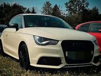 Gebraucht Audi A1 105 PS (77 kW) 2011 Weiß Kleinwagen