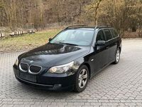 Gebraucht BMW 525 197 PS (144 kW) 2007 Schwarz Kombi