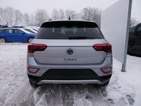 Neu VW T-Roc Style 150 PS (110 kW) 2026 Pyritsilber metallic SUV