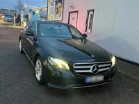Gebraucht Mercedes E220 194 PS (142 kW) 2018 Schwarz Limousine