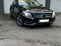 Gebraucht Mercedes C200 184 PS (135 kW) 2015 Blau Limousine