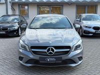 Gebraucht Mercedes CLA200 156 PS (114 kW) 2014 Grau Limousine