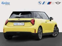 Gebraucht Mini Cooper SE Classic 160 kW (218 PS) 2025 Sunny side yellow Kleinwagen