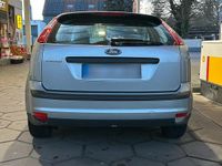 Gebraucht Ford Focus 101 PS (74 kW) 2005 Silber Kleinwagen