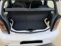 Gebraucht VW up! move up! 75 PS (55 kW) 2017 Weiß Kleinwagen
