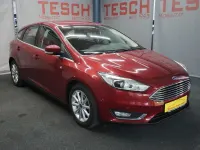 Używany Ford Focus Titanium 150 KM (110 kW) 2015 Czerwony Sedan/Limuzyna