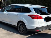 Gebraucht Ford Focus Cool & Connect 125 PS (91 kW) 2017 Weiß Kombi