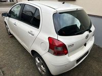 gebraucht Toyota Yaris 1,33-l-Dual-VVT-i Club Club