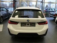 Gebraucht BMW 320 M Sport 184 PS (135 kW) 2023 Alpinweiß uni Kombi