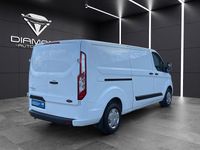 Gebraucht Ford Transit Custom 131 PS (96 kW) 2022 Weiß Van / Kleinbus