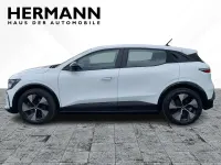 Używany Renault Megane E-Tech 96 kW (131 KM) 2022 Biały Sedan/Limuzyna