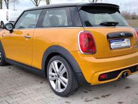 Gebraucht Mini Cooper S Sport 192 PS (141 kW) 2014 Volcanic orange Kleinwagen