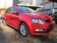 Gebraucht VW Polo Comfortline 75 PS (55 kW) 2015 Flashrot Kleinwagen