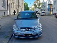 gebraucht Mercedes B200 B-KlasseBenzin Automatik blau