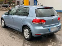 Gebraucht VW Golf VI Team 122 PS (89 kW) 2010 Blau Kleinwagen