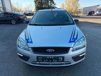 Second-hand Ford Focus 100 CP (73 kW) 2004 Argintiu Hatchback