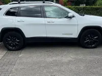 Gebraucht Jeep Cherokee 200 PS (147 kW) 2015 Weiß SUV