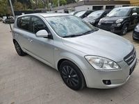 Second-hand Kia Ceed 122 CP (89 kW) 2007 Argintiu Hatchback