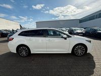 Gebraucht Toyota Corolla Team 98 PS (72 kW) 2023 Weiß Limousine