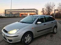 Second-hand Ford Focus 101 CP (74 kW) 2002 Argintiu Hatchback