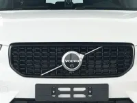 Gebraucht Volvo XC40 Plus 197 PS (144 kW) 2025 Weiß SUV