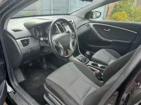 Gebraucht Hyundai i30 Classic 99 PS (72 kW) 2015 Schwarz Limousine