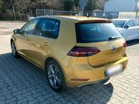 Gebraucht VW Golf VII 125 PS (91 kW) 2017 Gelb Limousine