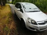 Gebraucht Opel Zafira 150 PS (110 kW) 2010 Silber Van / Kleinbus