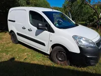 Gebraucht Peugeot Partner 75 PS (55 kW) 2017 Weiß Van / Kleinbus