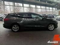 Gebraucht Ford Focus Cool & Connect 120 PS (88 kW) 2020 Grau Kombi