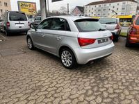 Gebraucht Audi A1 Sportback Attraction 86 PS (63 kW) 2013 Silber Kleinwagen