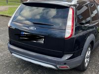 Gebraucht Ford Focus Viva 101 PS (74 kW) 2010 Schwarz Kombi