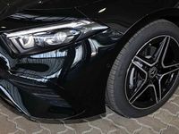 Gebraucht Mercedes A200 AMG 163 PS (119 kW) 2025 Metalliclack kosmosschwarz Limousine
