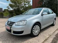 Gebraucht VW Jetta 102 PS (75 kW) 2005 Silber Limousine
