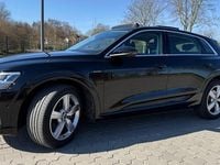 Gebraucht Audi e-tron Advanced 230 kW (313 PS) 2022 Schwarz SUV