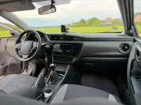 Gebraucht Toyota Auris 101 PS (74 kW) 2016 Silber Limousine