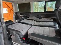 Gebraucht VW Multivan 150 PS (110 kW) 2022 Grau Van