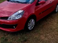 Gebraucht Renault Clio 107 PS (78 kW) 2006 Rot Kleinwagen