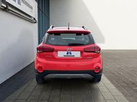 Gebraucht Hyundai i20 Active 101 PS (74 kW) 2019 Tomato red Kleinwagen