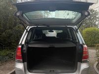 Gebraucht Opel Zafira 105 PS (77 kW) 2006 Silber Van / Kleinbus