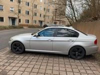 Gebraucht BMW 320 177 PS (130 kW) 2009 Grau Limousine