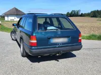 Gebraucht Mercedes 220 150 PS (110 kW) 1995 Grün Kombi