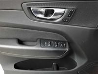 Gebraucht Volvo XC60 Plus 197 PS (144 kW) 2022 Black stone SUV