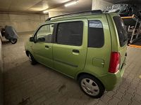 Gebraucht Opel Agila 58 PS (42 kW) 2001 Grün Van / Kleinbus