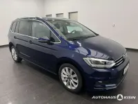 Gebraucht VW Touran Highline 150 PS (110 kW) 2024 Blau Van / Kleinbus